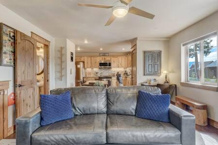 Cabin~Views~Heart Of Town~W&D~Fireplace~Kitchen Woodland Park Eksteriør bilde